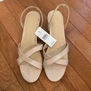 Ann Taylor tan heels